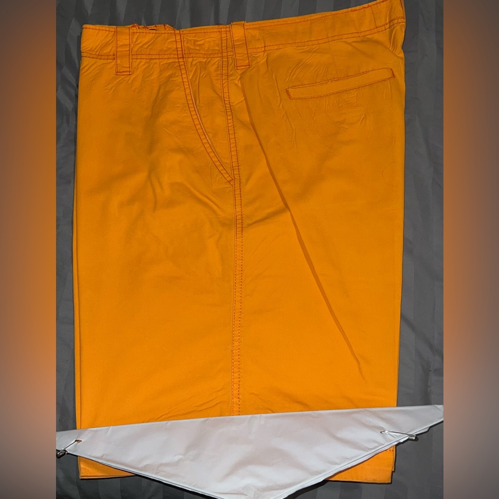 American Eagle orange shorts